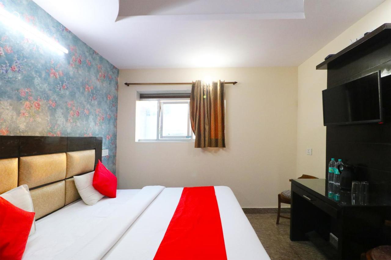 Hotel Westend Holiday Home 5 Mint From Nizamuddin Railway Station نيودلهي المظهر الخارجي الصورة