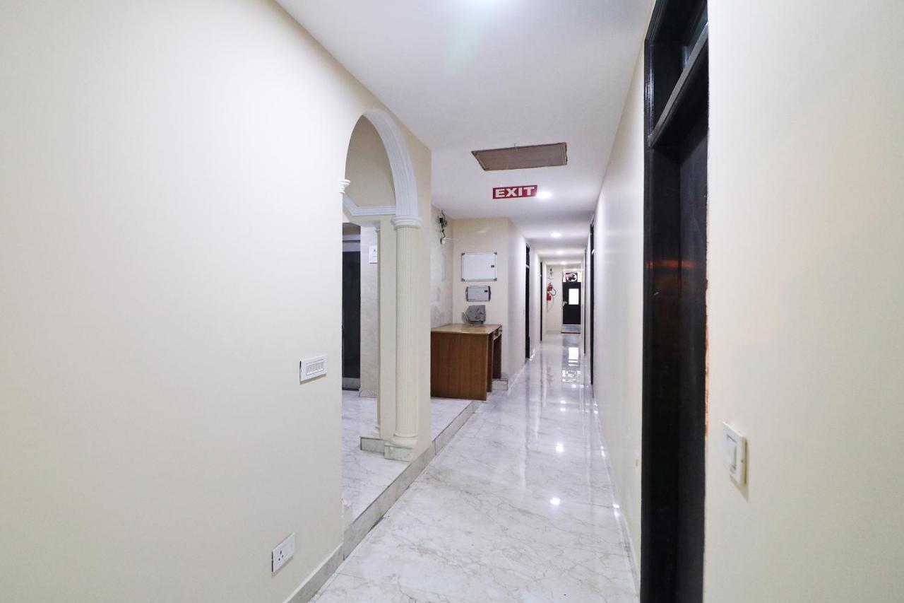 Hotel Westend Holiday Home 5 Mint From Nizamuddin Railway Station نيودلهي المظهر الخارجي الصورة