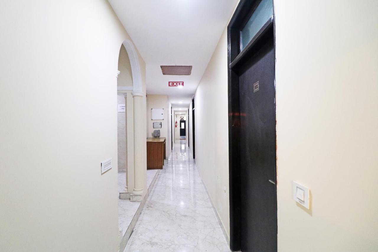 Hotel Westend Holiday Home 5 Mint From Nizamuddin Railway Station نيودلهي المظهر الخارجي الصورة