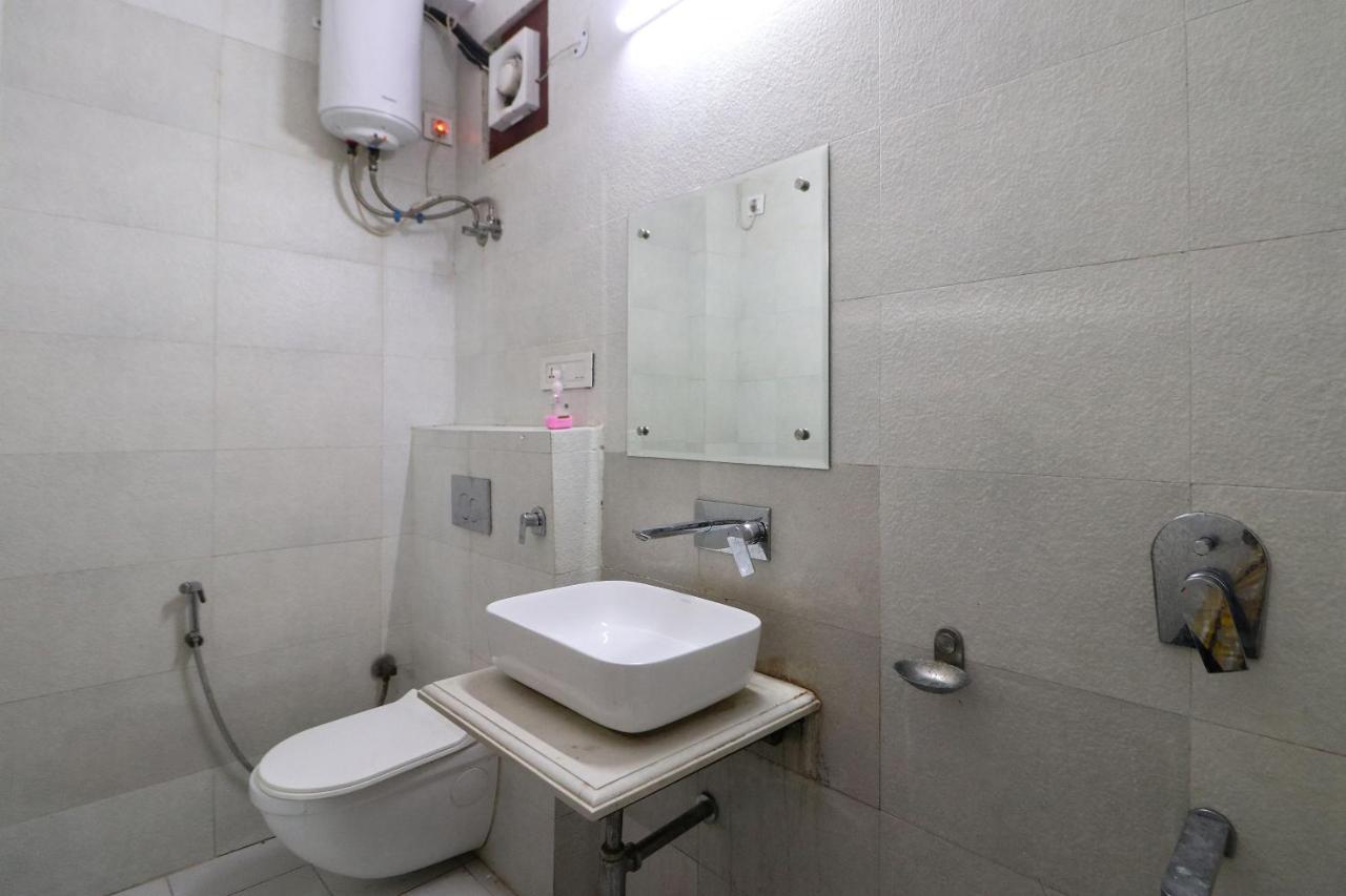 Hotel Westend Holiday Home 5 Mint From Nizamuddin Railway Station نيودلهي المظهر الخارجي الصورة