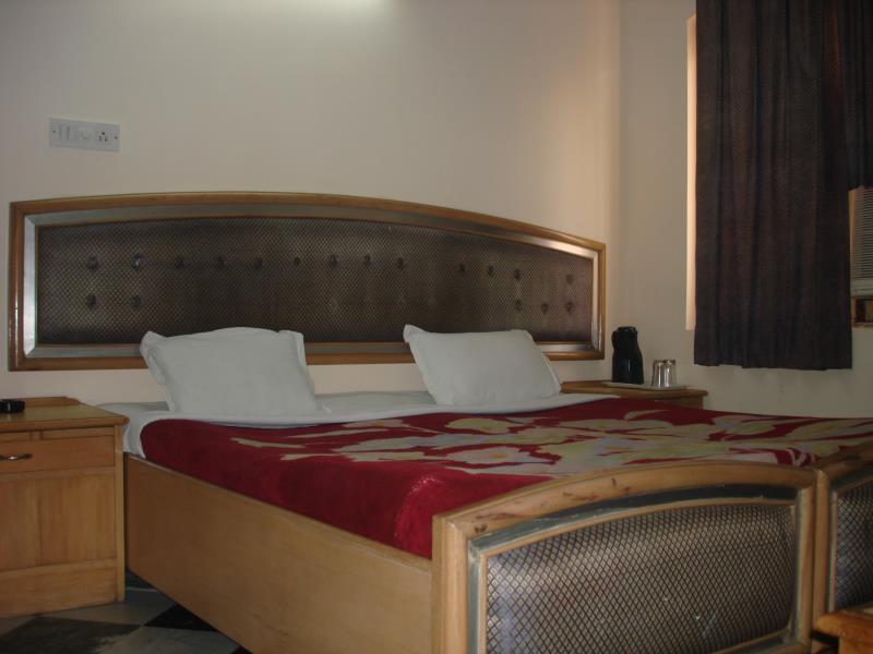 Hotel Westend Holiday Home 5 Mint From Nizamuddin Railway Station نيودلهي المظهر الخارجي الصورة